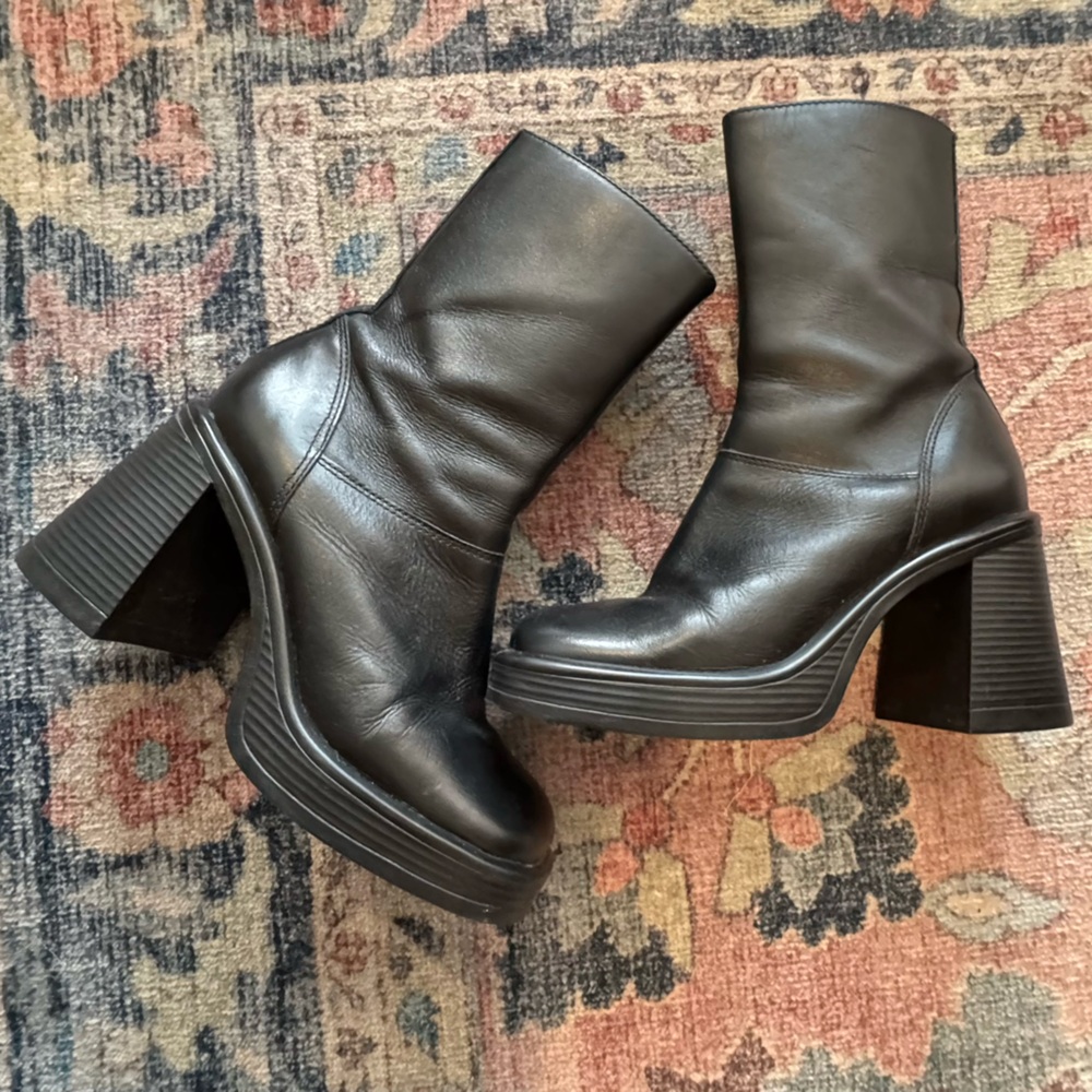 Steve Madden Fantsie Black Heeled Leather Boots 7